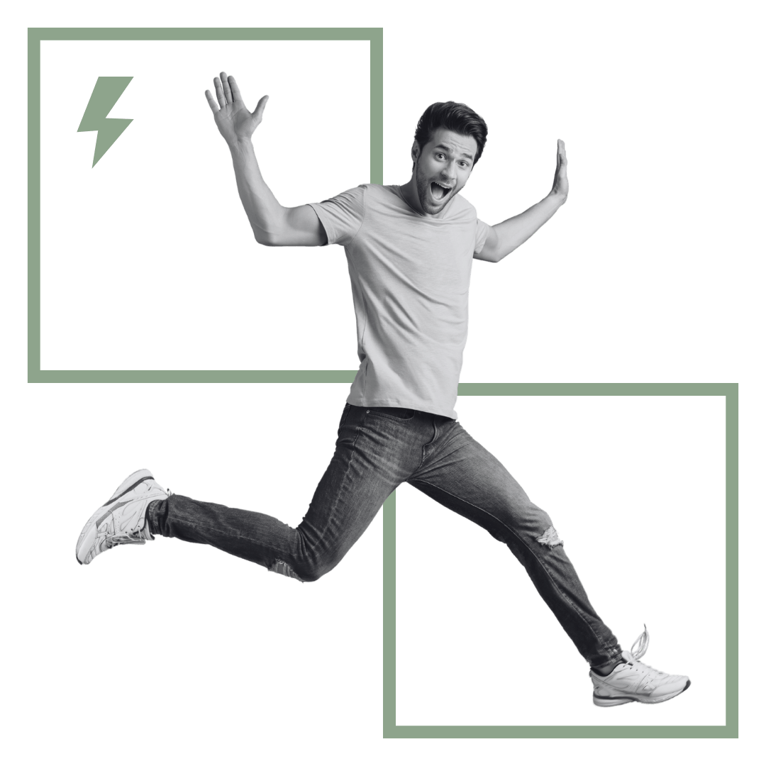 رجل يقفز بحماس، يرمز إلى الروح الإيجابية في العمل